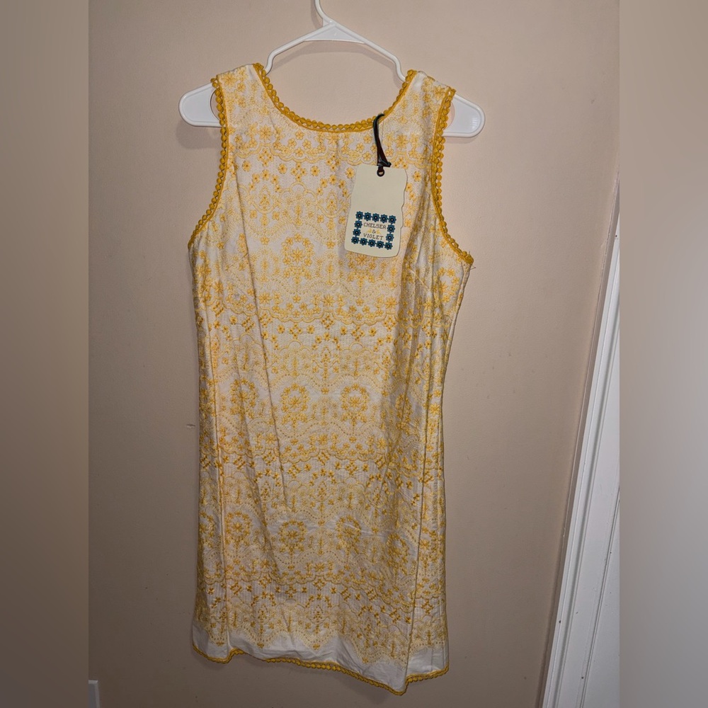 Chelsea and Violet Yellow and White Linen Sleeveless Dress